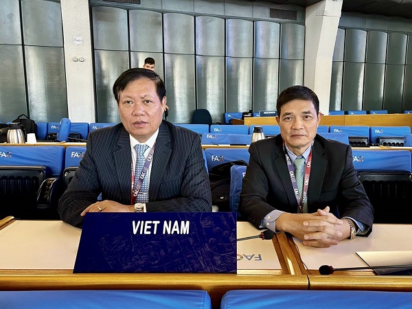 Thứ trưởng Bộ Y tế Đỗ Xuân Tuyên - Chủ tịch Ủy ban Codex, Trưởng đoàn Việt Nam tham dự Hội nghị